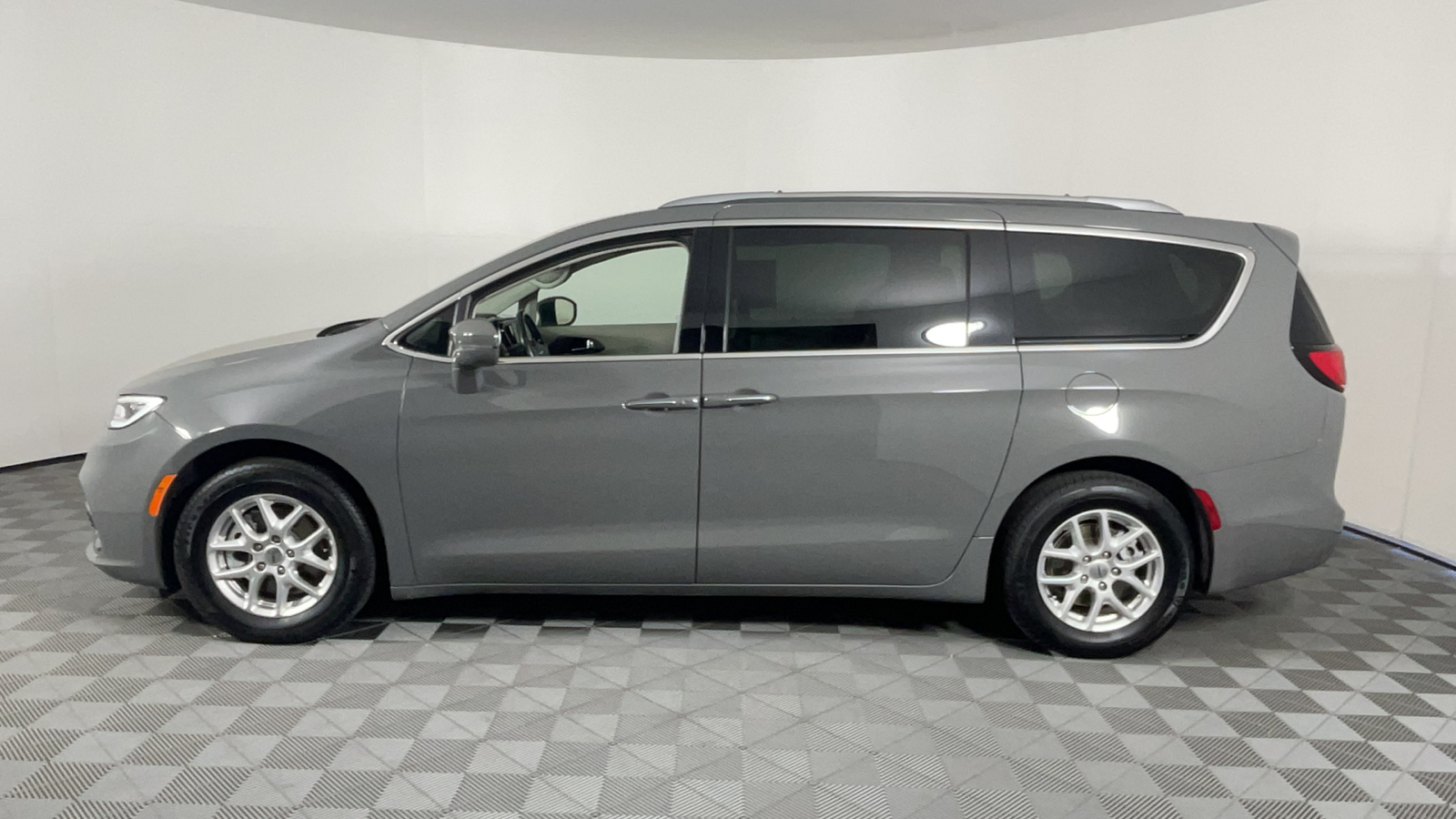 2021 Chrysler Pacifica Touring L 7