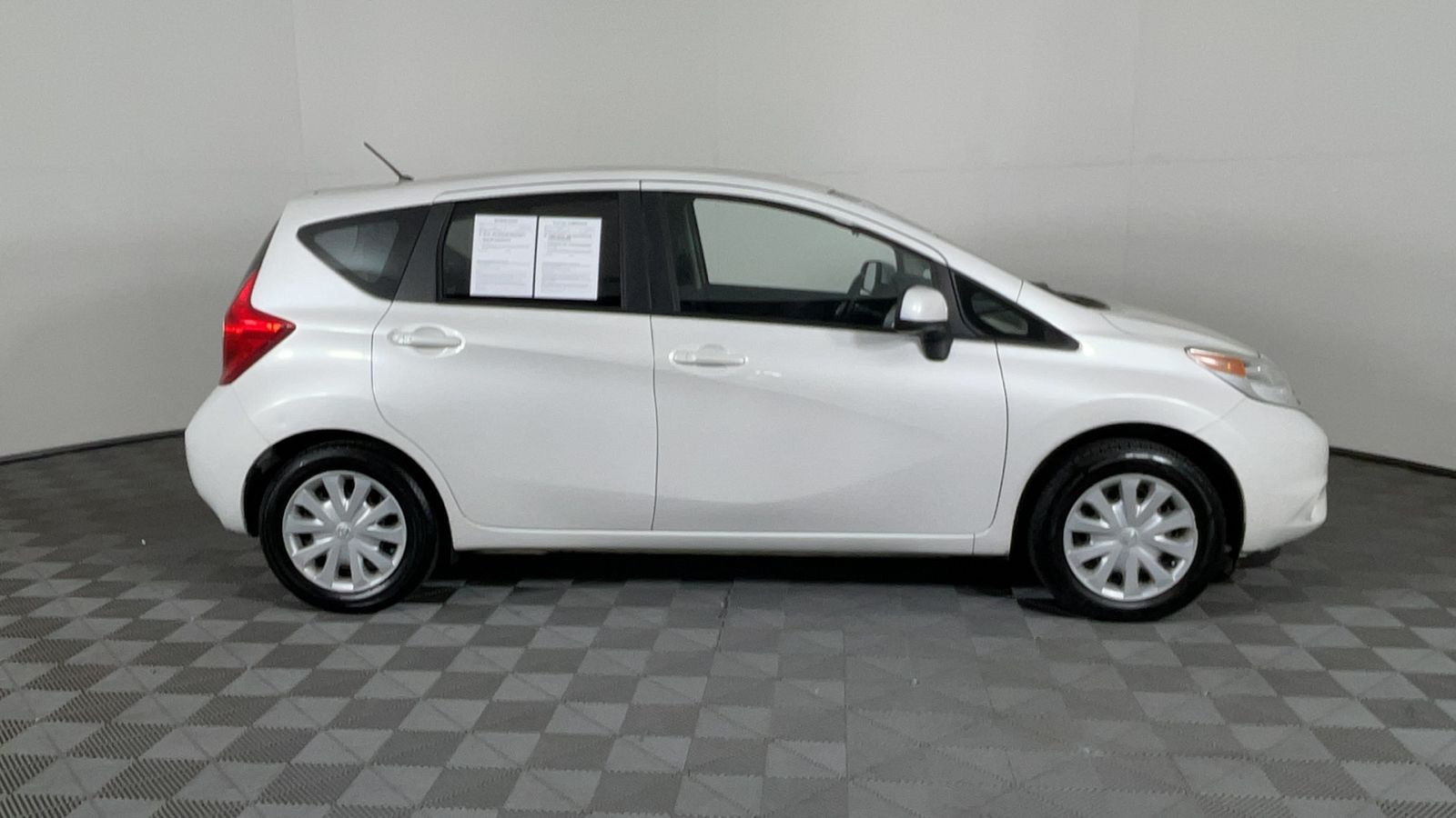 2014 Nissan Versa Note SV 3