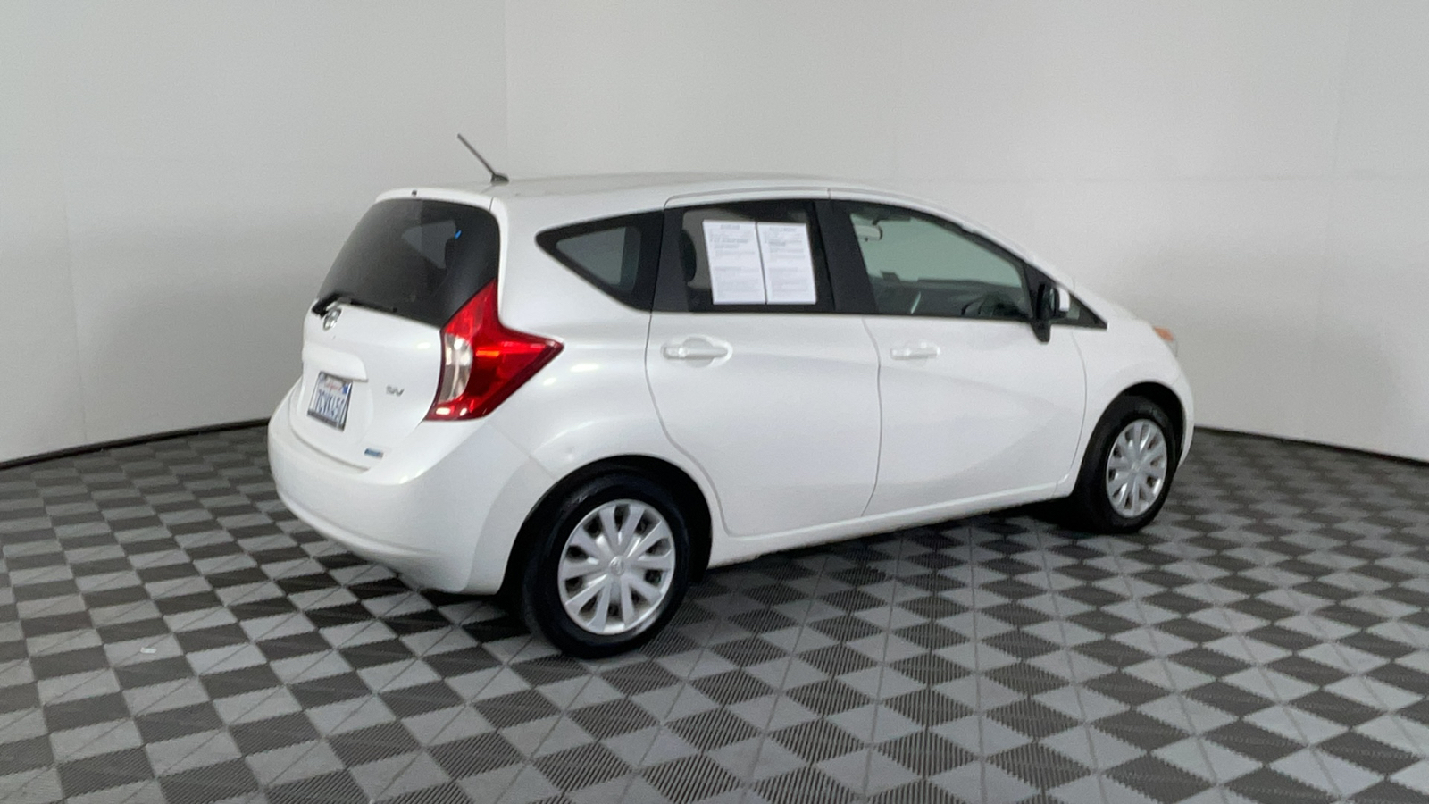 2014 Nissan Versa Note SV 4