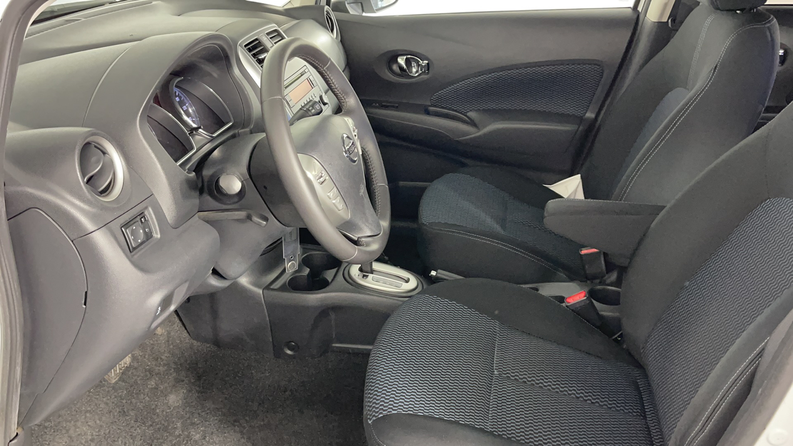 2014 Nissan Versa Note SV 11