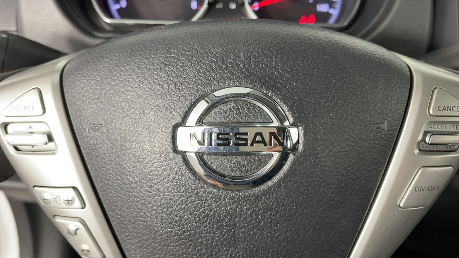 2014 Nissan Versa Note SV 22