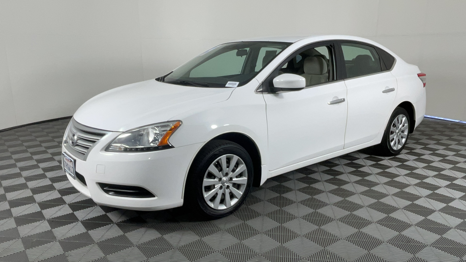 2015 Nissan Sentra S 8