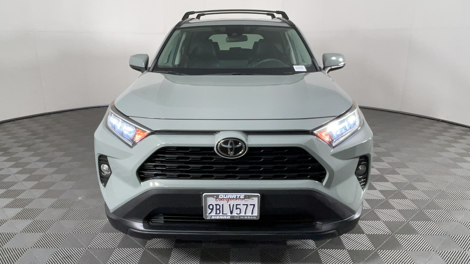 2020 Toyota RAV4 XLE 9