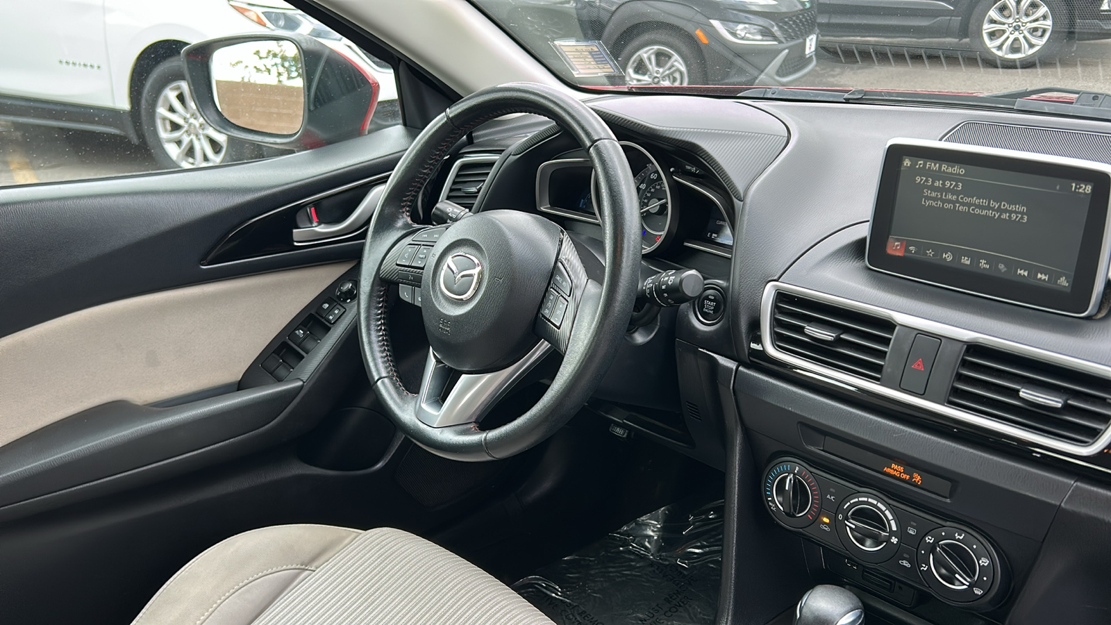 2016 Mazda Mazda3 i Touring 21