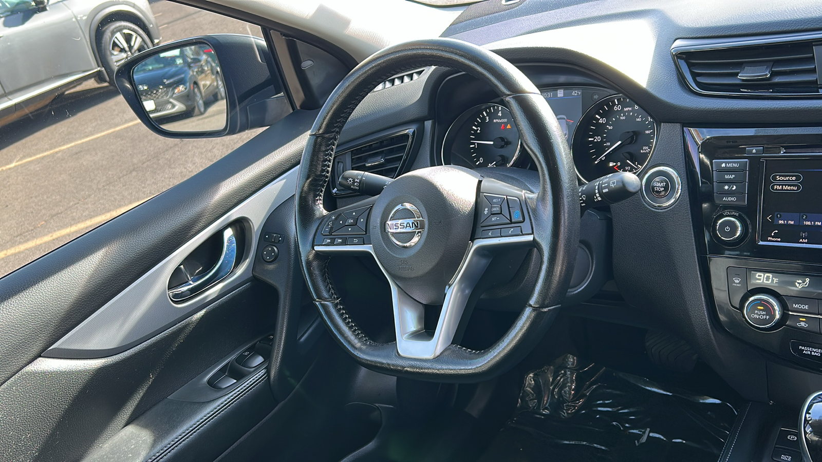 2020 Nissan Rogue Sport SL 21