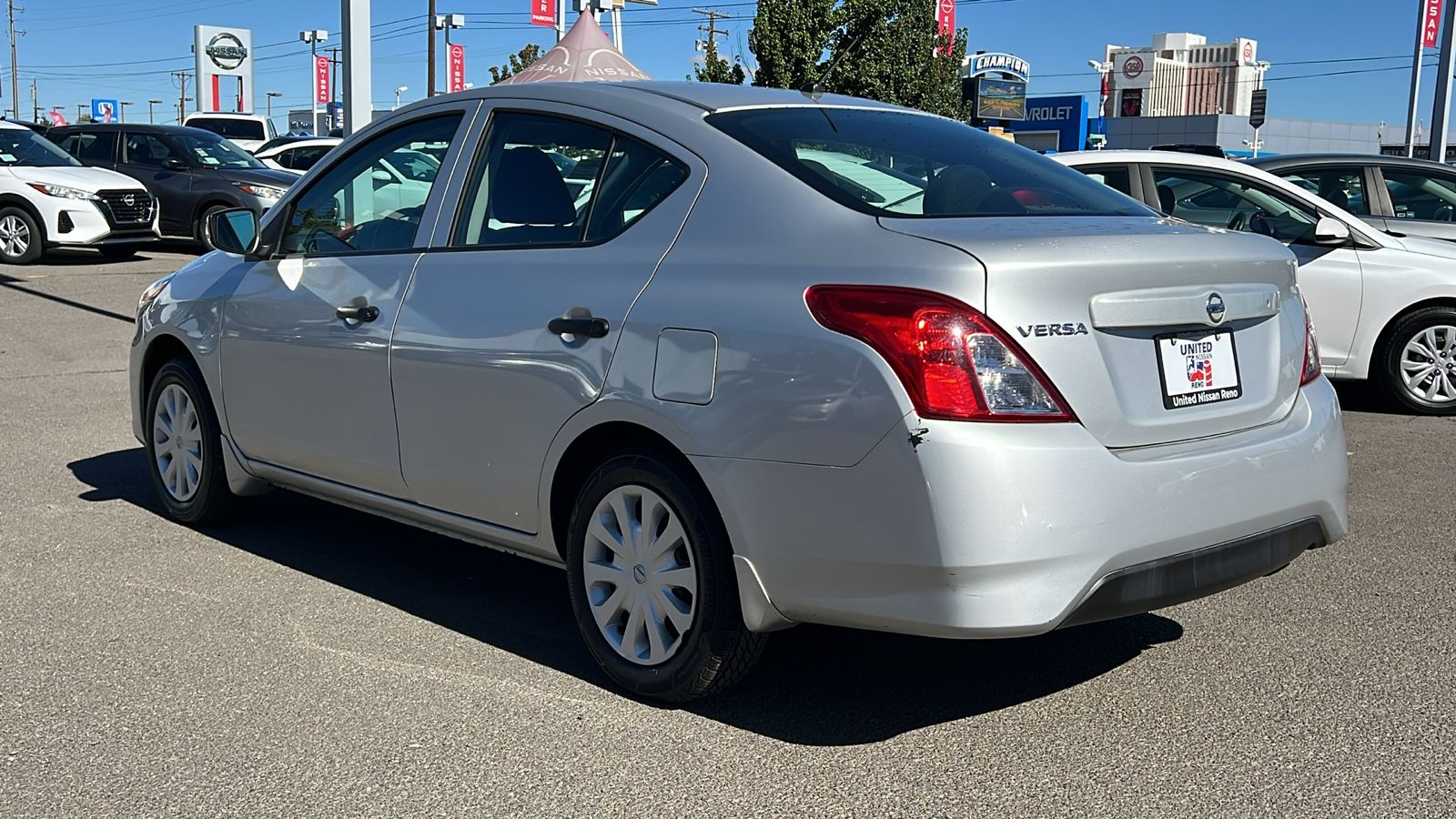 2018 Nissan Versa 1.6 S 3