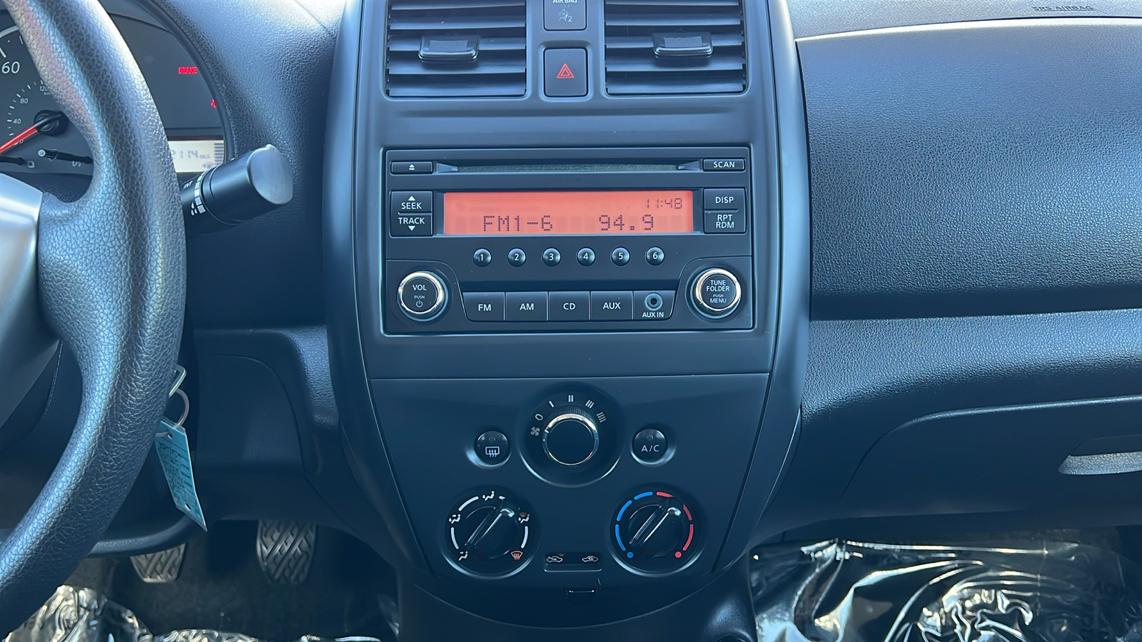 2018 Nissan Versa 1.6 S 15