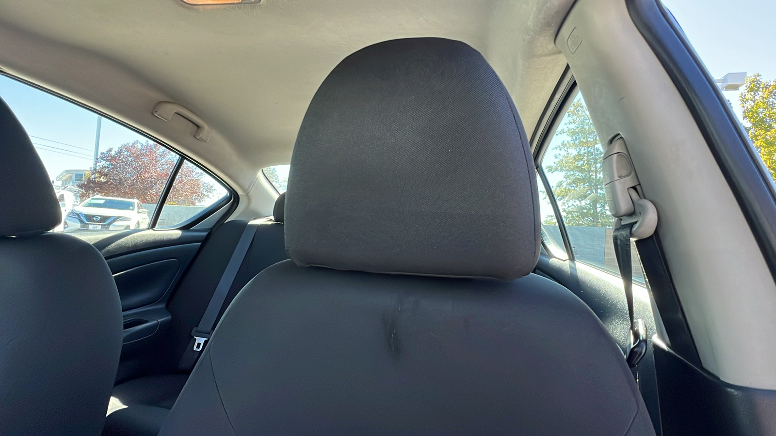 2018 Nissan Versa 1.6 S 29