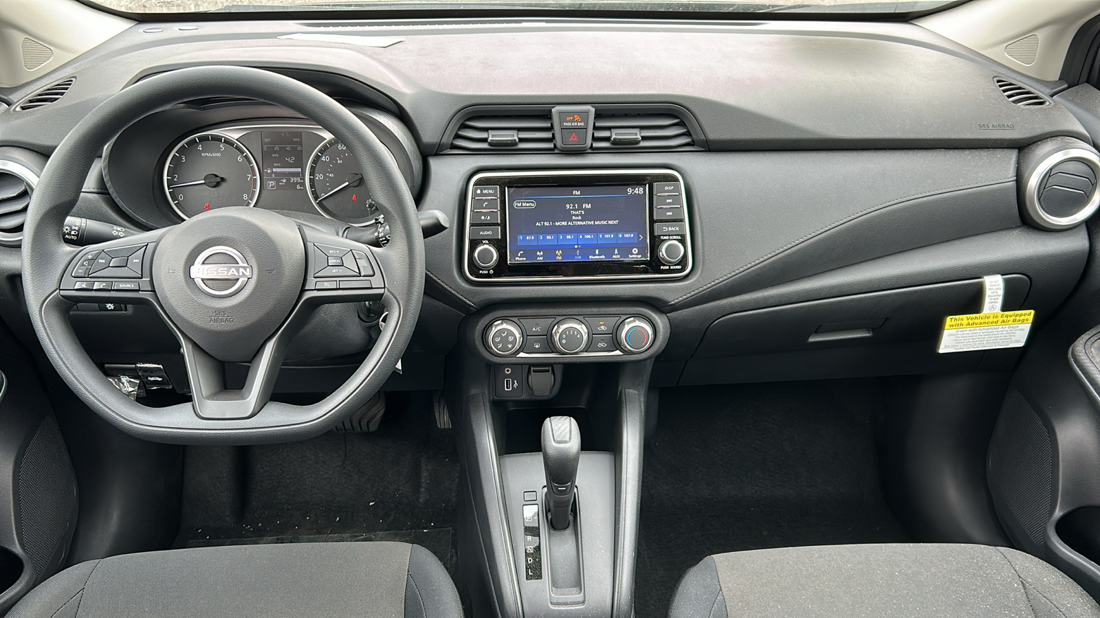 2024 Nissan Versa 1.6 S 12