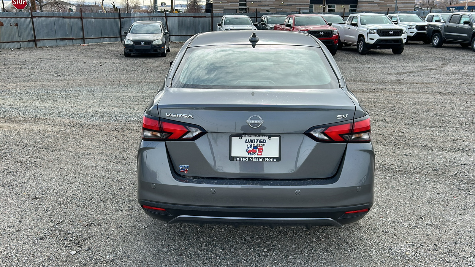 2024 Nissan Versa 1.6 SV 5