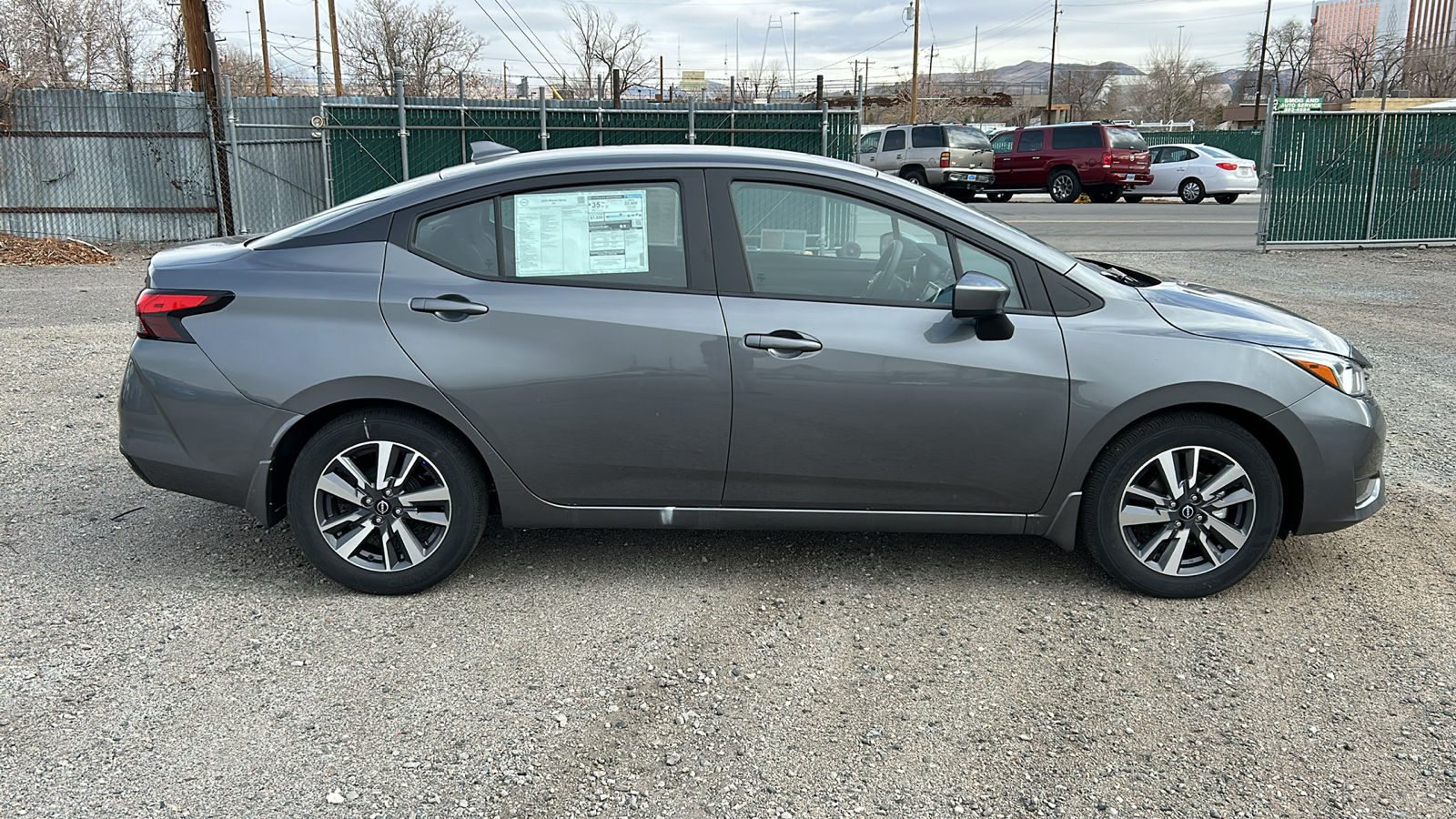 2024 Nissan Versa 1.6 SV 7