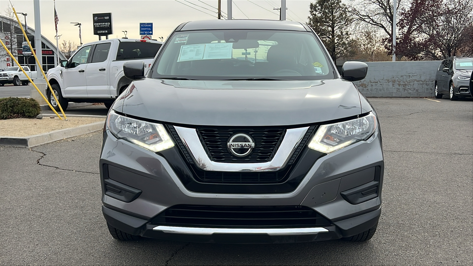 2020 Nissan Rogue S 8