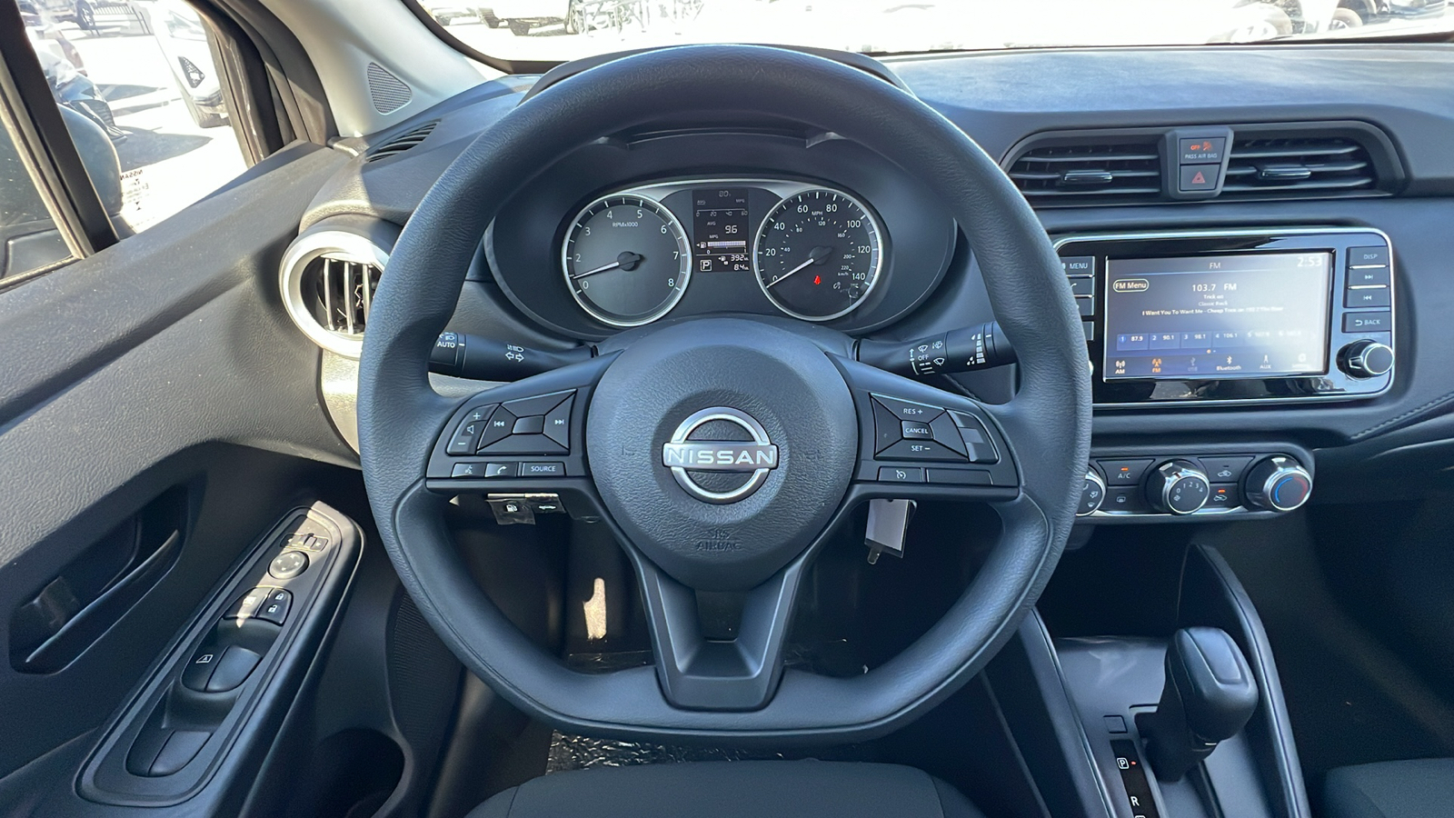 2024 Nissan Versa 1.6 S 4