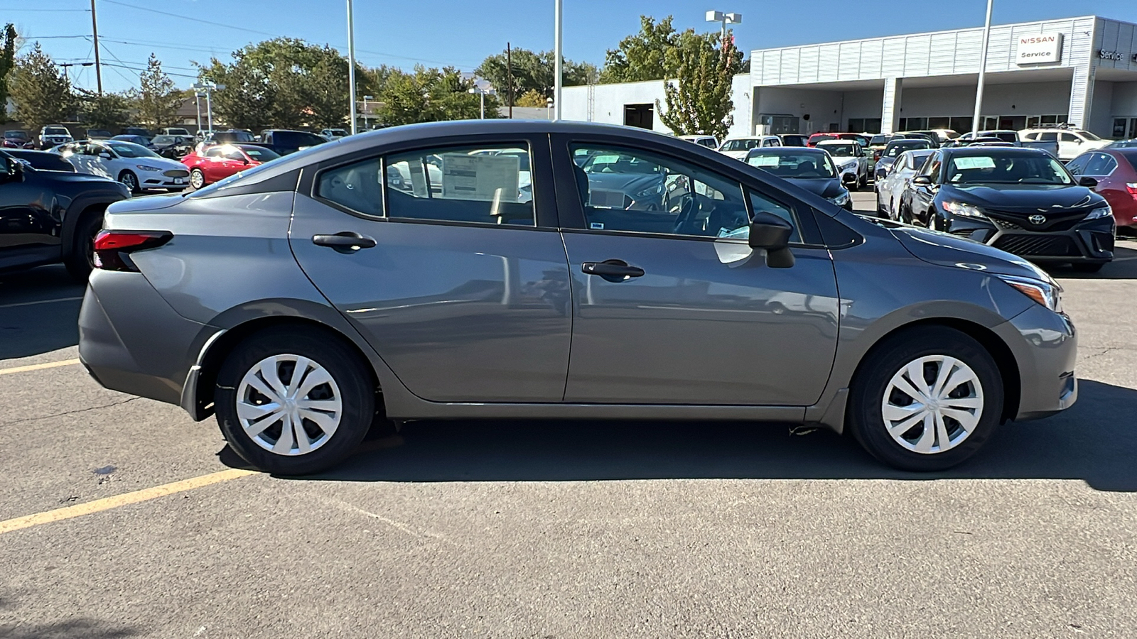 2024 Nissan Versa 1.6 S 7