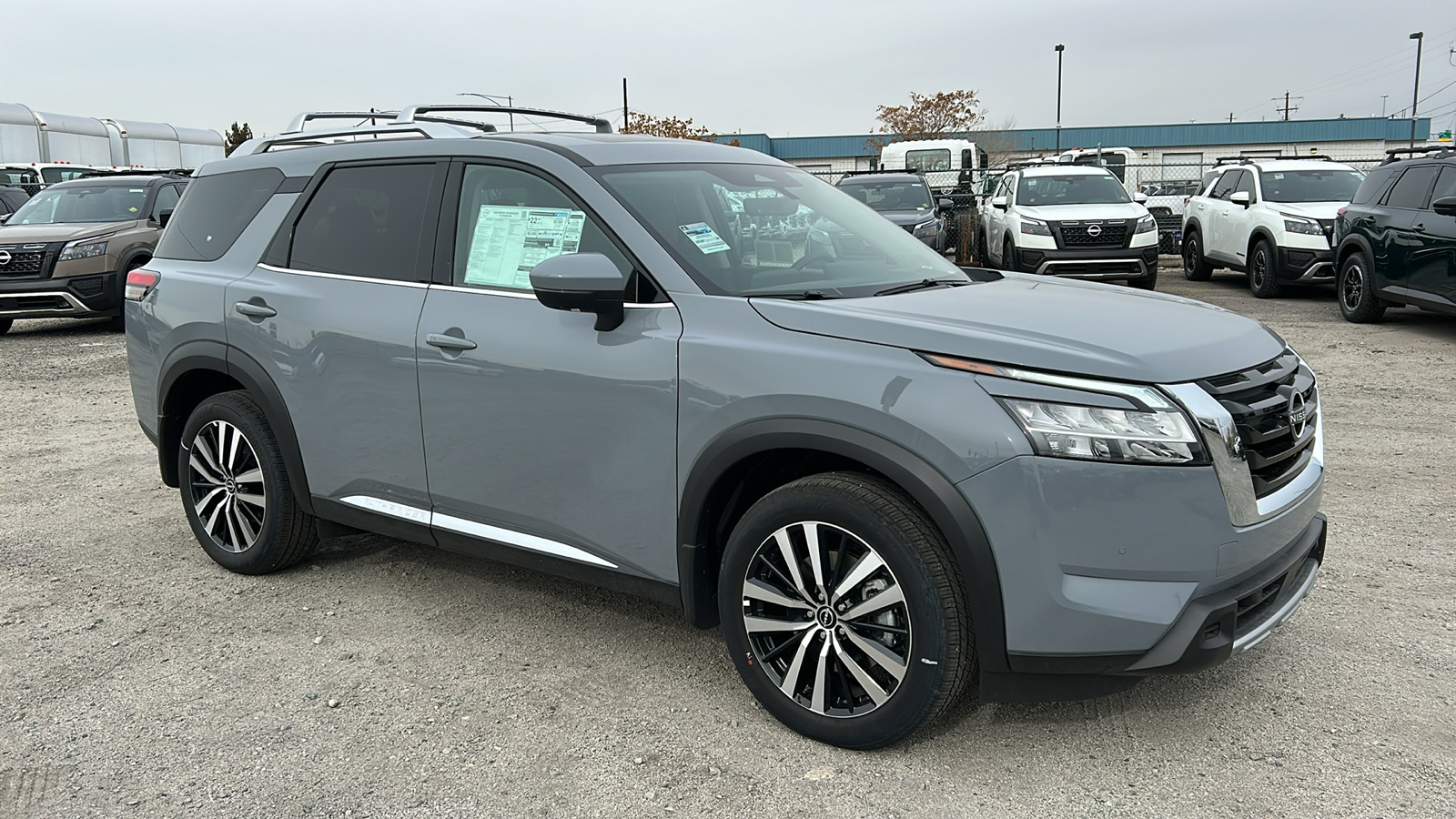 2024 Nissan Pathfinder Platinum 8