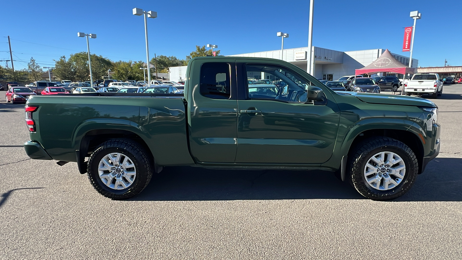 2022 Nissan Frontier SV 7