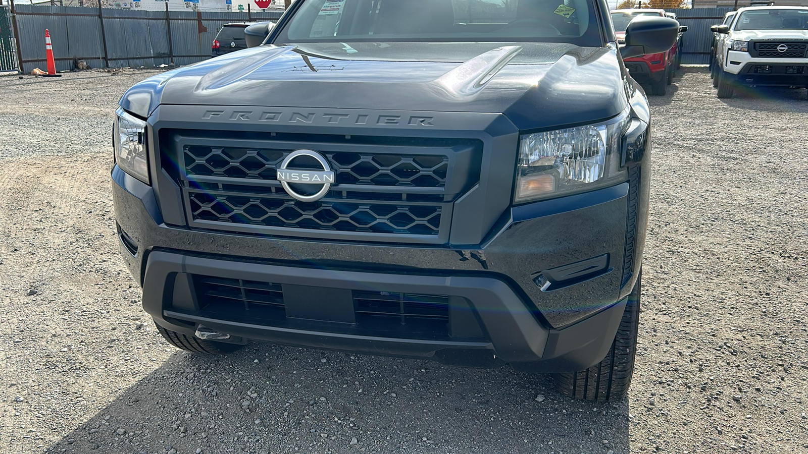 2024 Nissan Frontier S 10