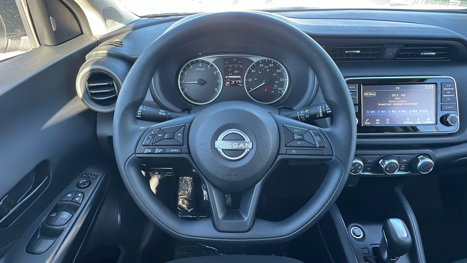 2024 Nissan Kicks S 4