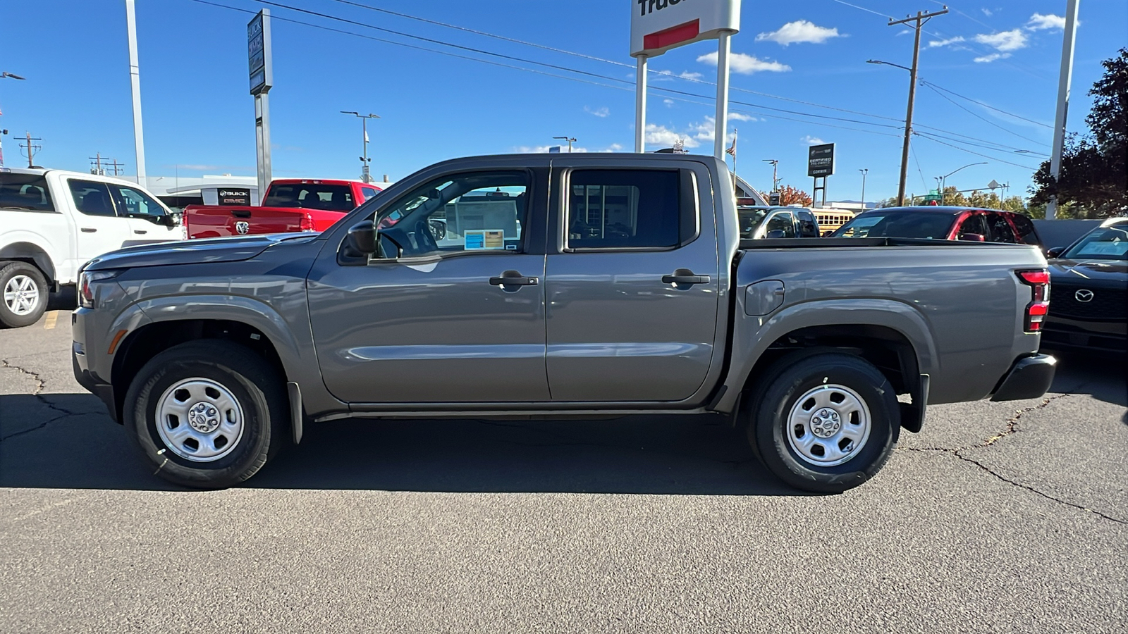 2024 Nissan Frontier S 2