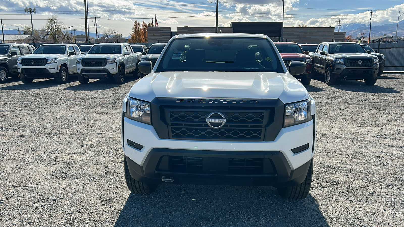 2024 Nissan Frontier S 9