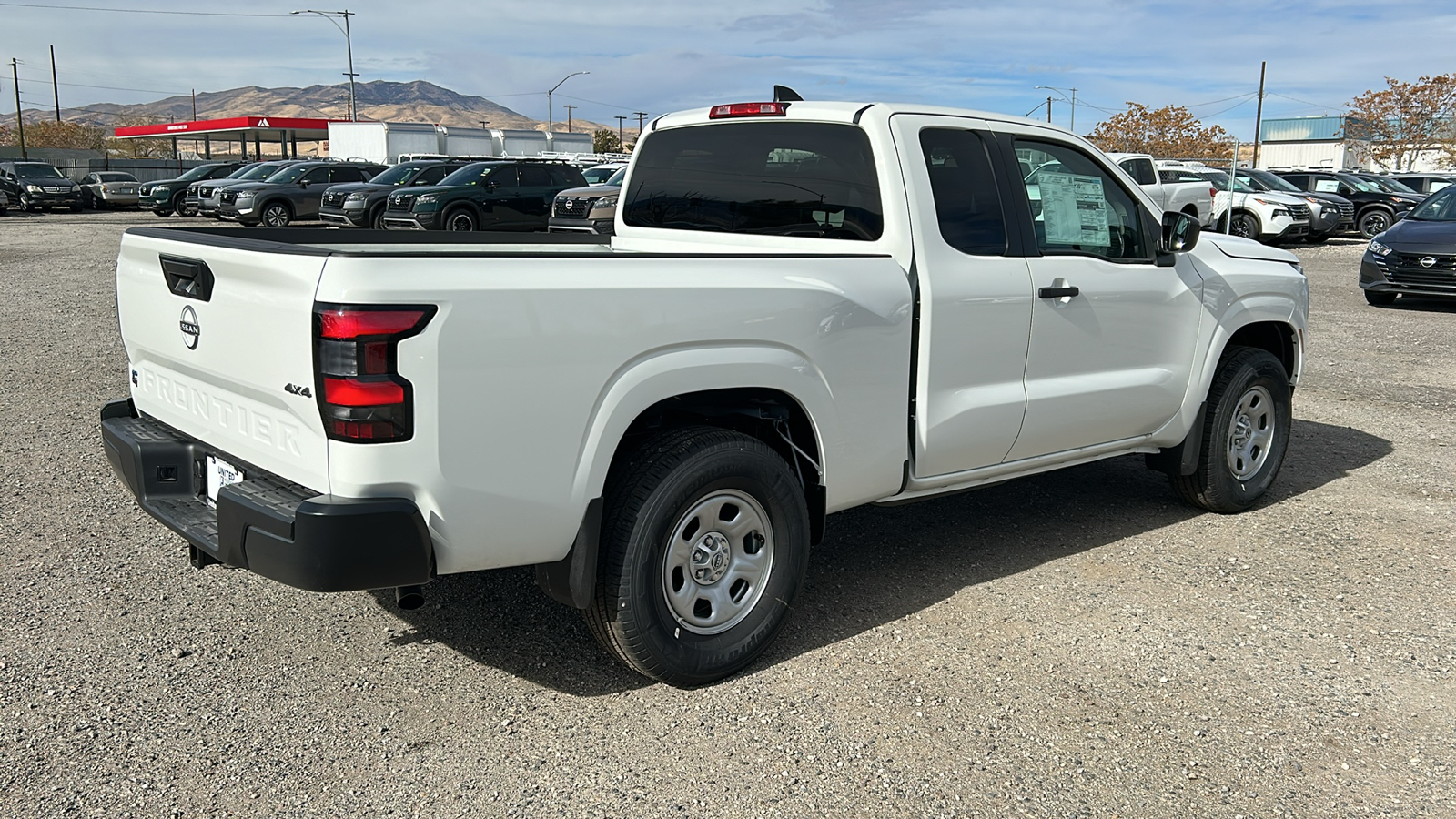 2024 Nissan Frontier S 6