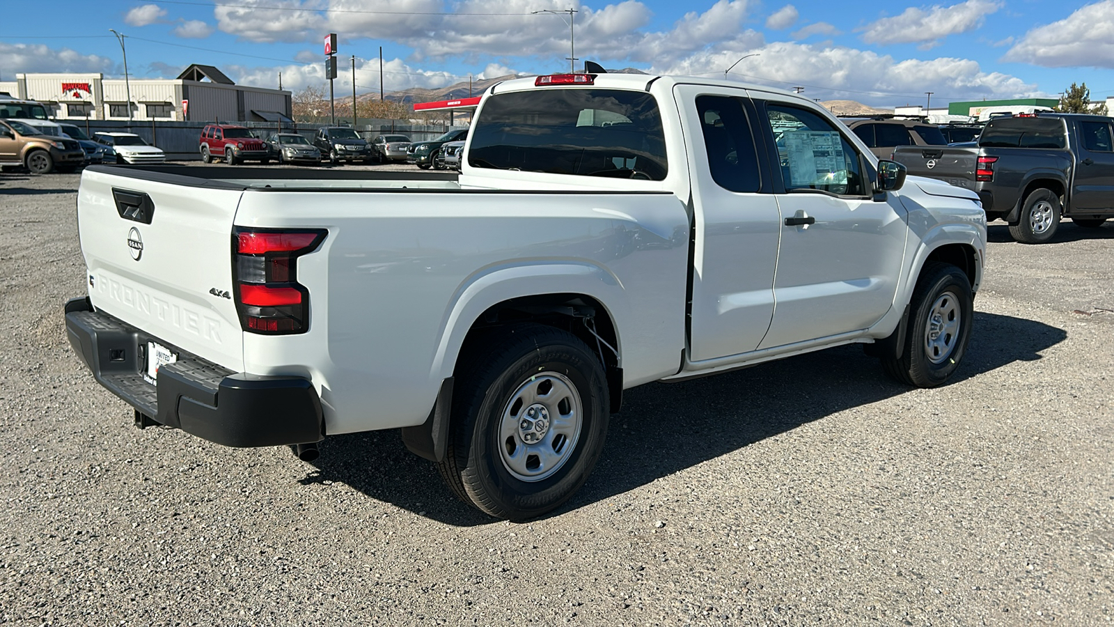 2024 Nissan Frontier S 6