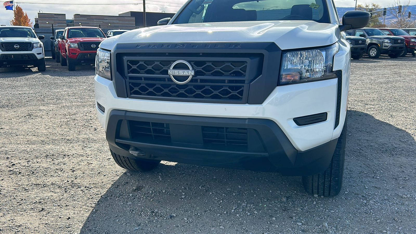 2024 Nissan Frontier S 10