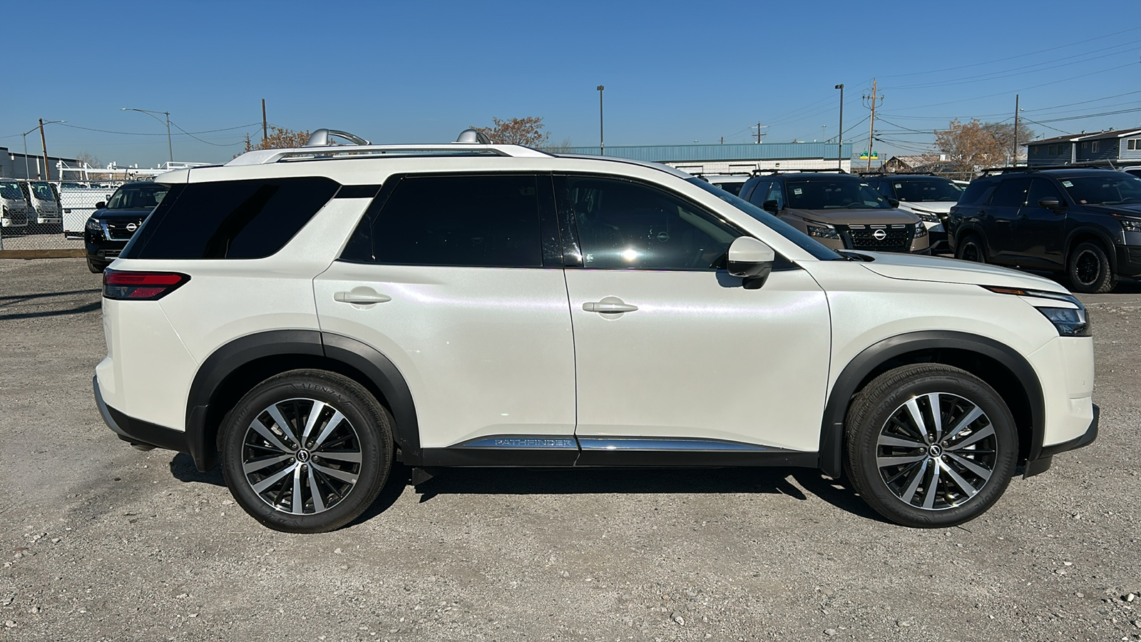 2024 Nissan Pathfinder Platinum 7