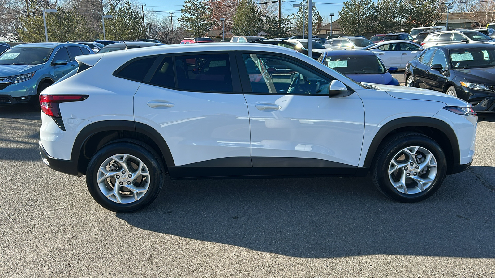 2024 Chevrolet Trax LS 7