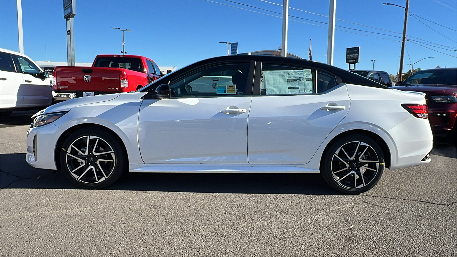 2025 Nissan Sentra SR 2