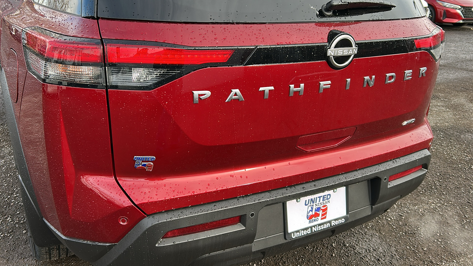 2025 Nissan Pathfinder SV 26