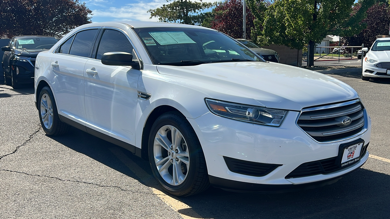 2017 Ford Taurus SE 3