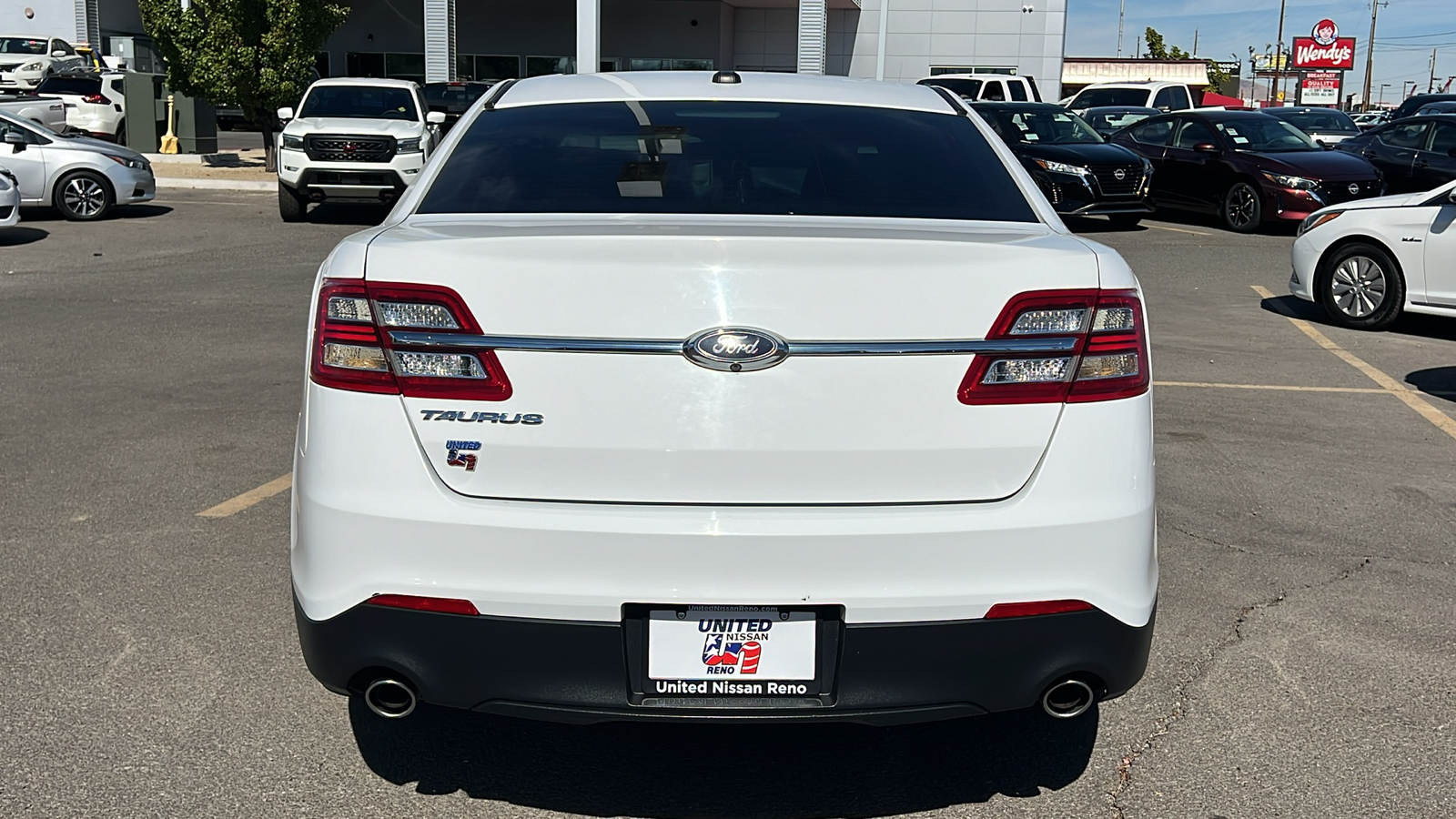 2017 Ford Taurus SE 6