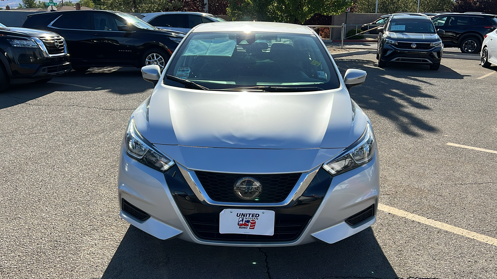 2021 Nissan Versa 1.6 SV 2