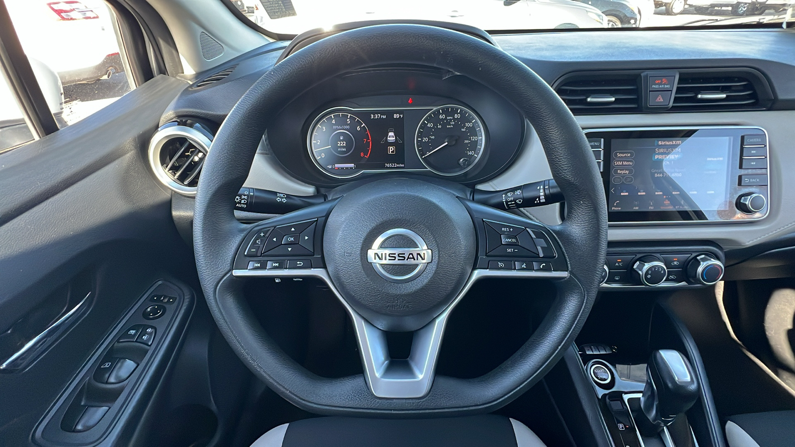 2021 Nissan Versa 1.6 SV 12