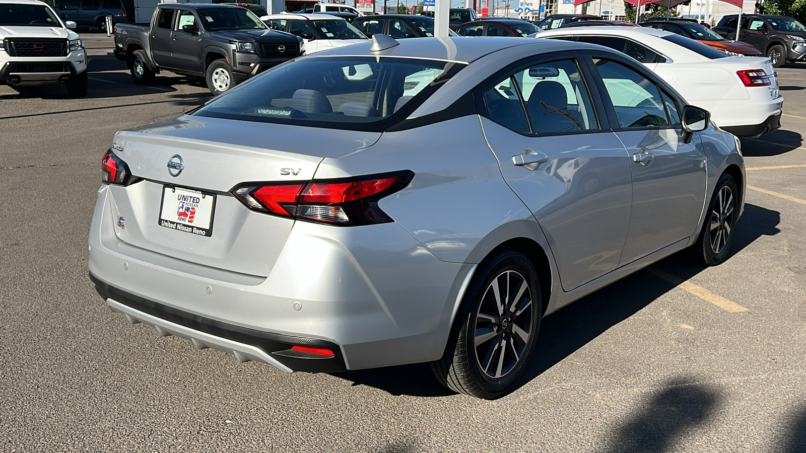 2021 Nissan Versa 1.6 SV 34