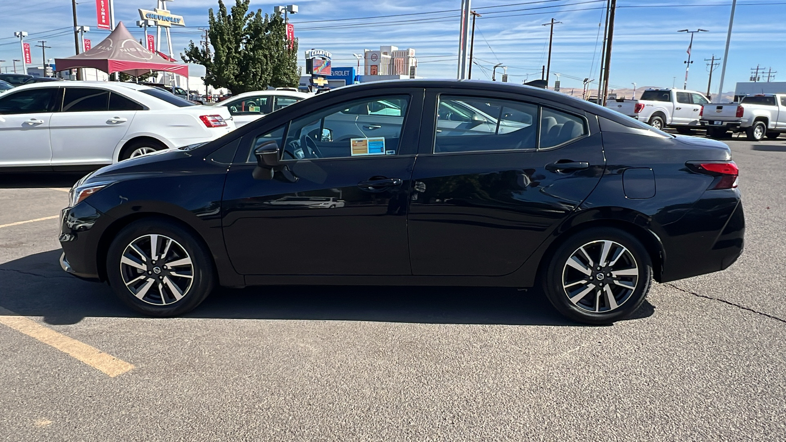 2021 Nissan Versa 1.6 SV 2