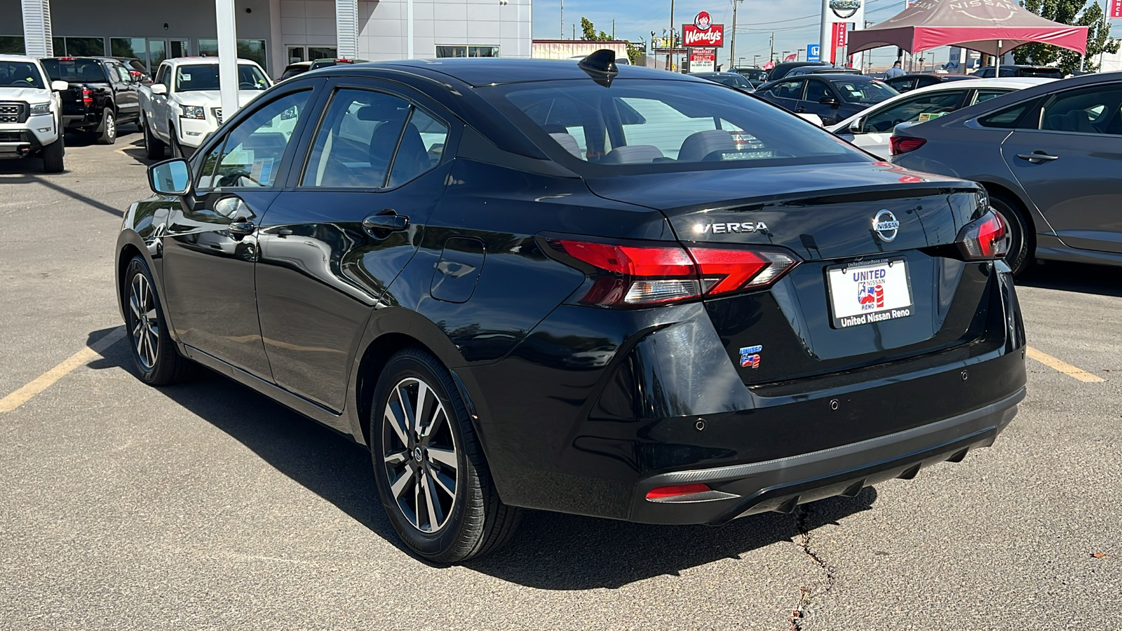 2021 Nissan Versa 1.6 SV 3