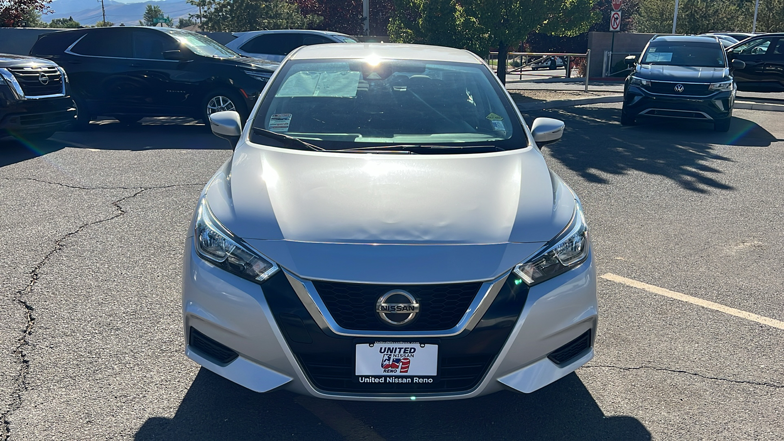 2021 Nissan Versa 1.6 SV 2