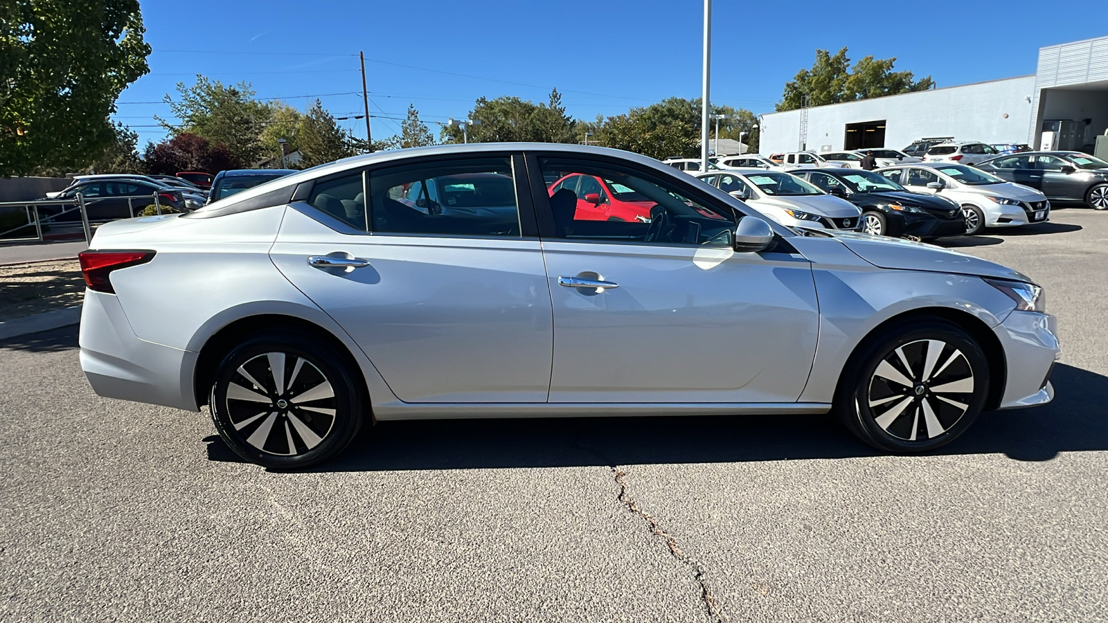 2022 Nissan Altima 2.5 SV 7