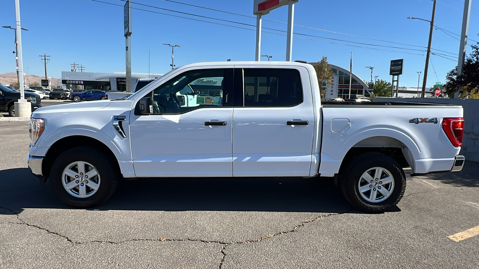 2021 Ford F-150 XLT 2