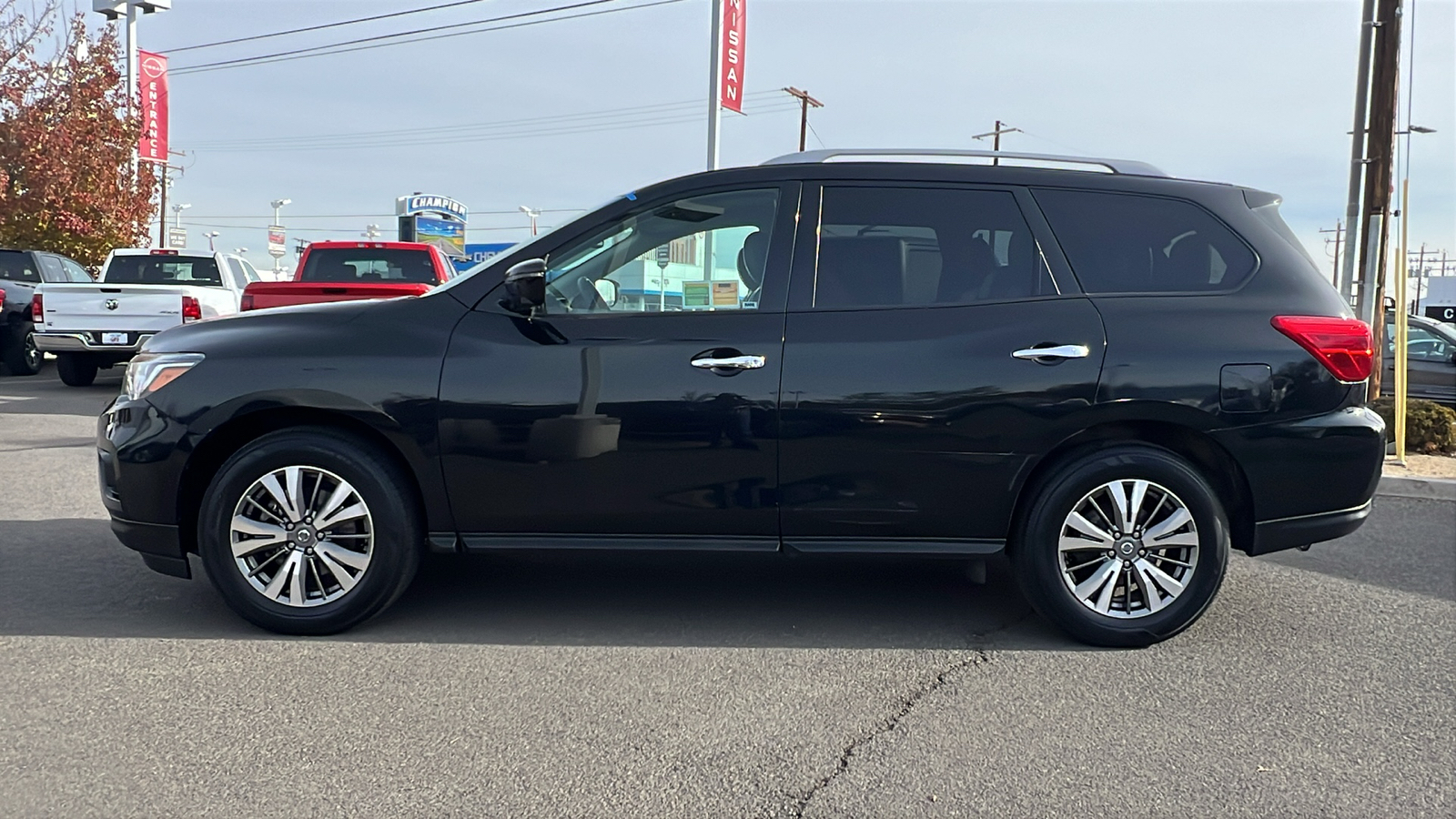 2019 Nissan Pathfinder SL 2