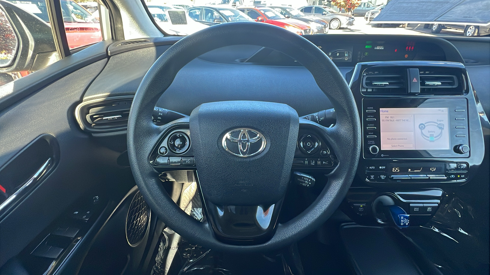 2022 Toyota Prius L 4