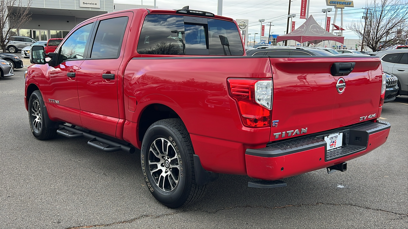 2022 Nissan Titan SV 3