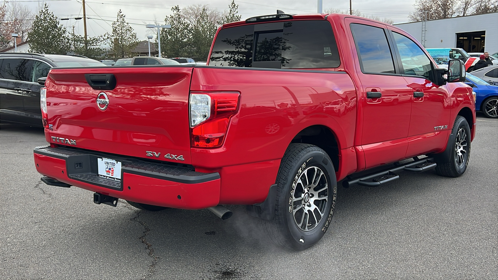 2022 Nissan Titan SV 5