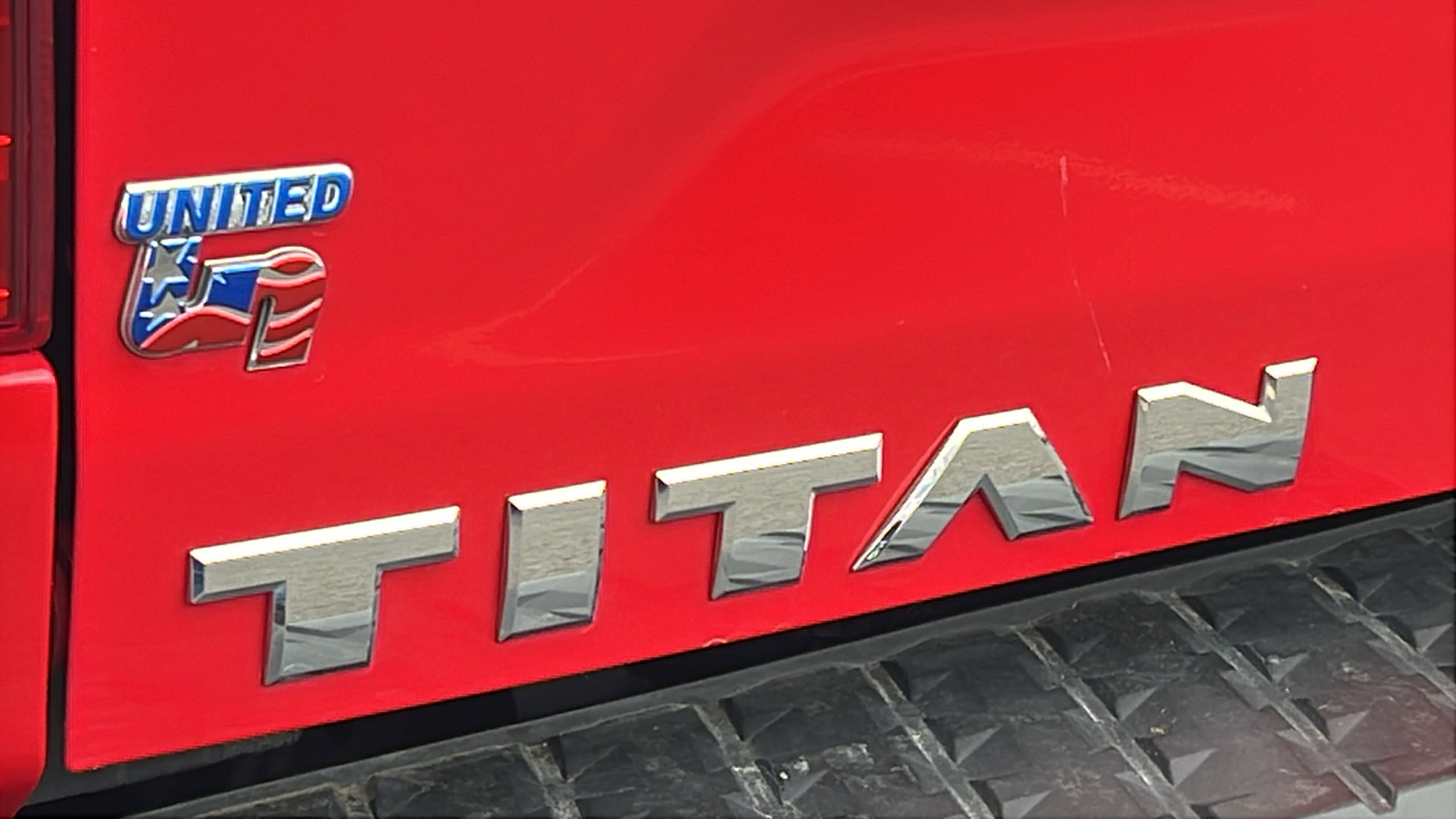 2022 Nissan Titan SV 25