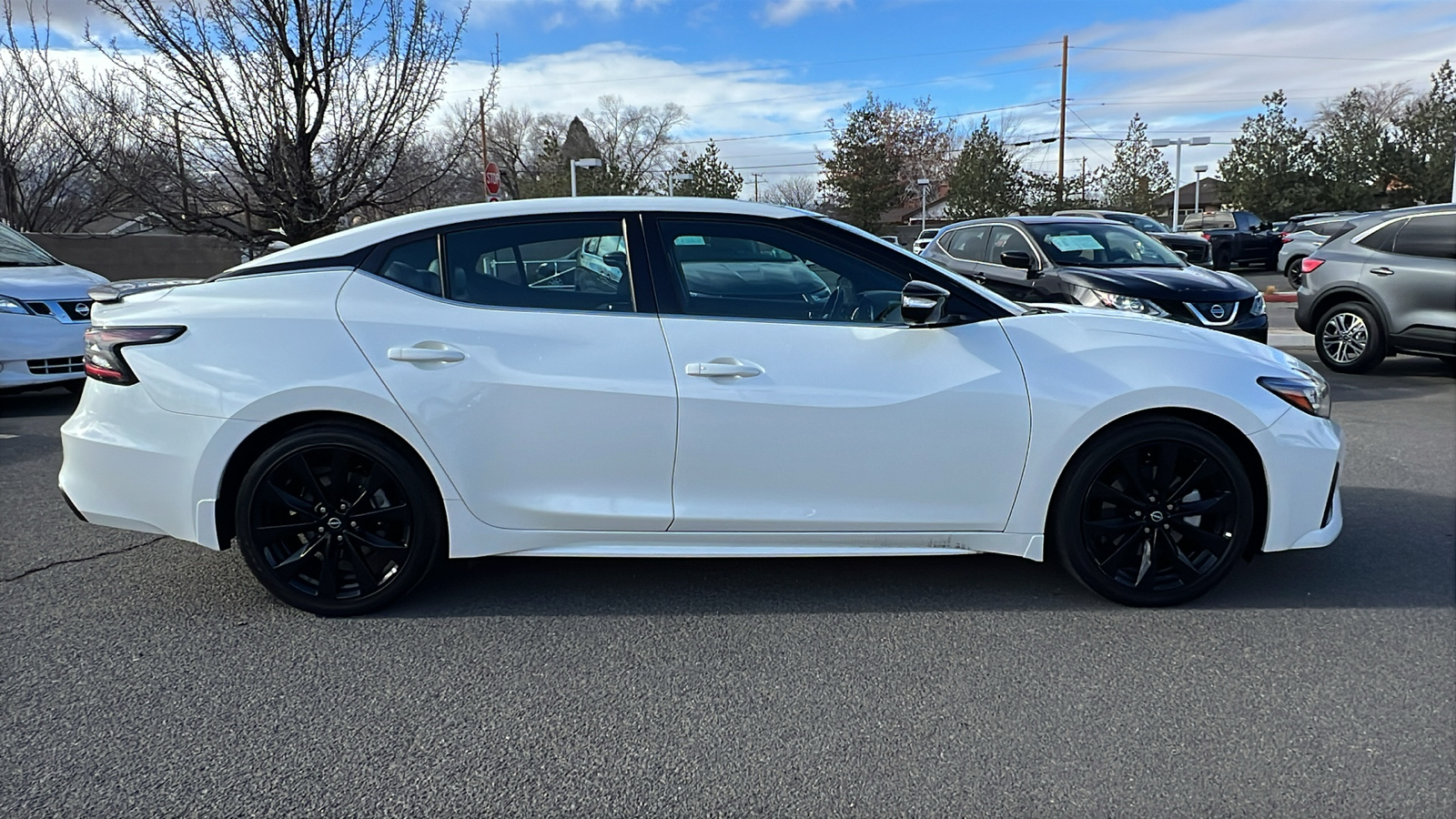 2023 Nissan Maxima SR 7