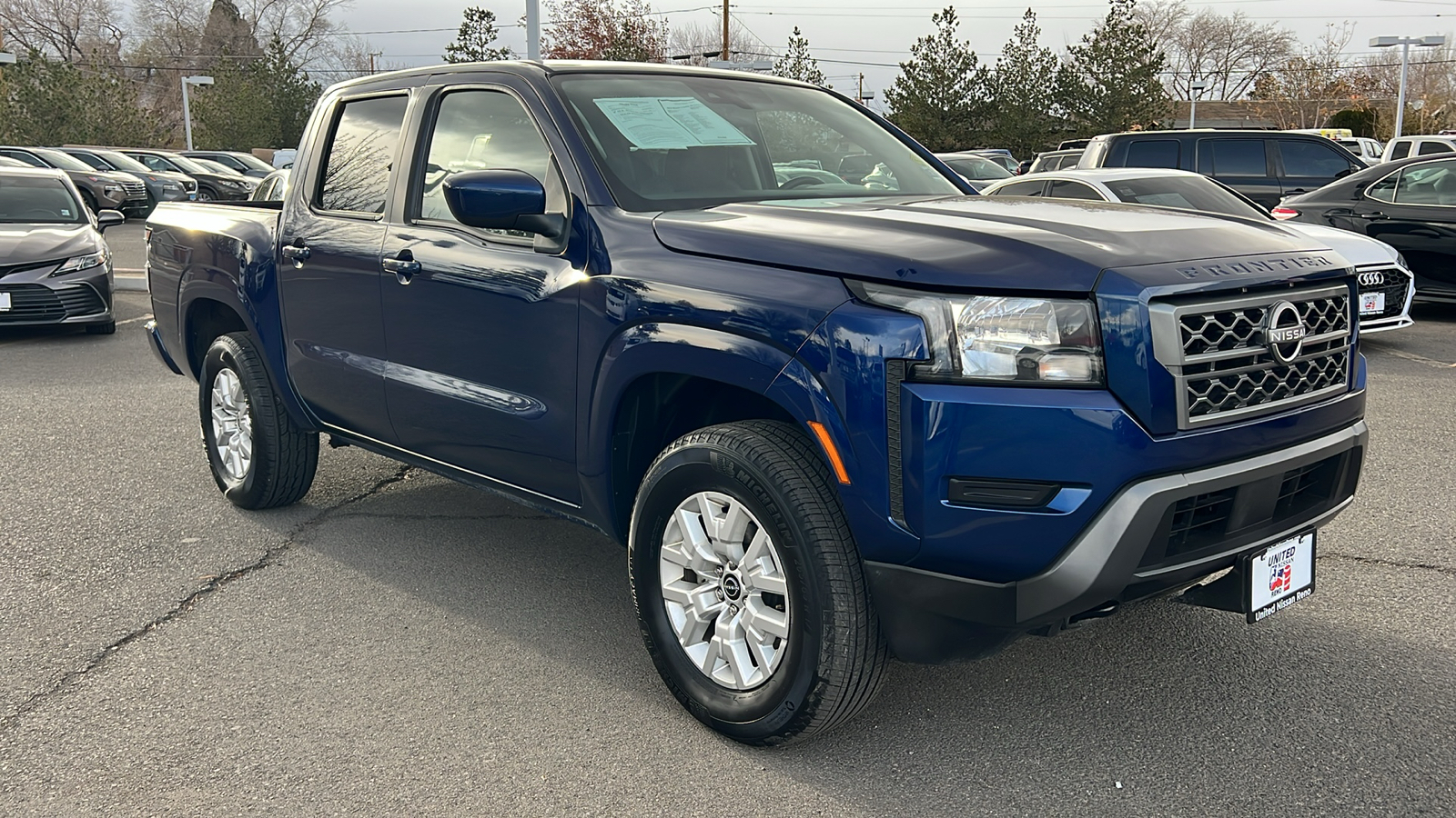 2023 Nissan Frontier SV 8