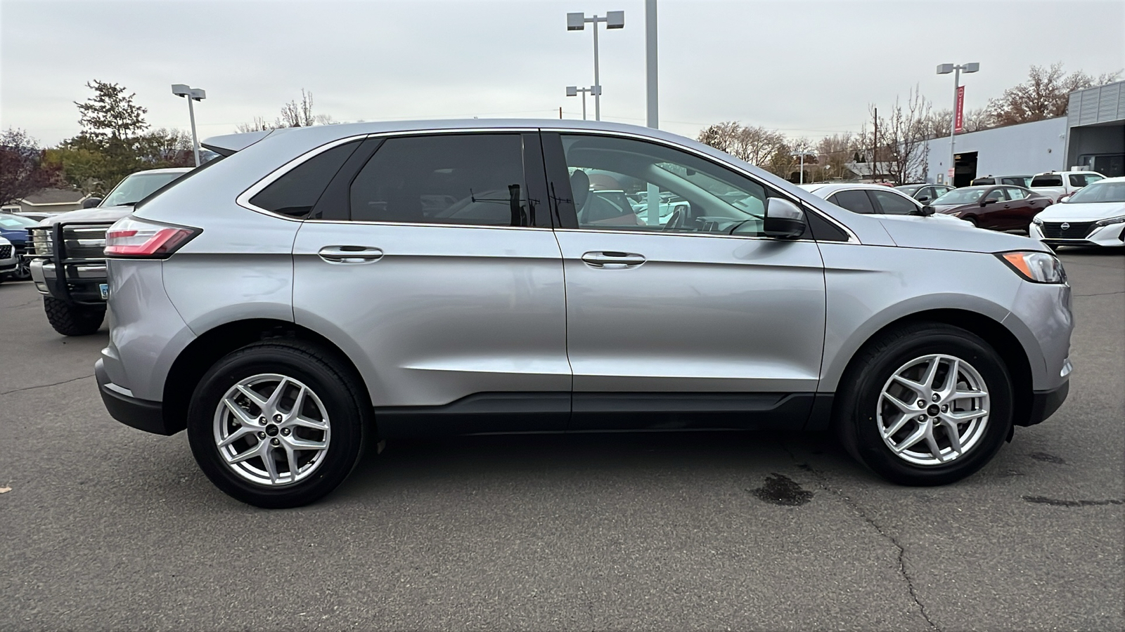 2023 Ford Edge SEL 7