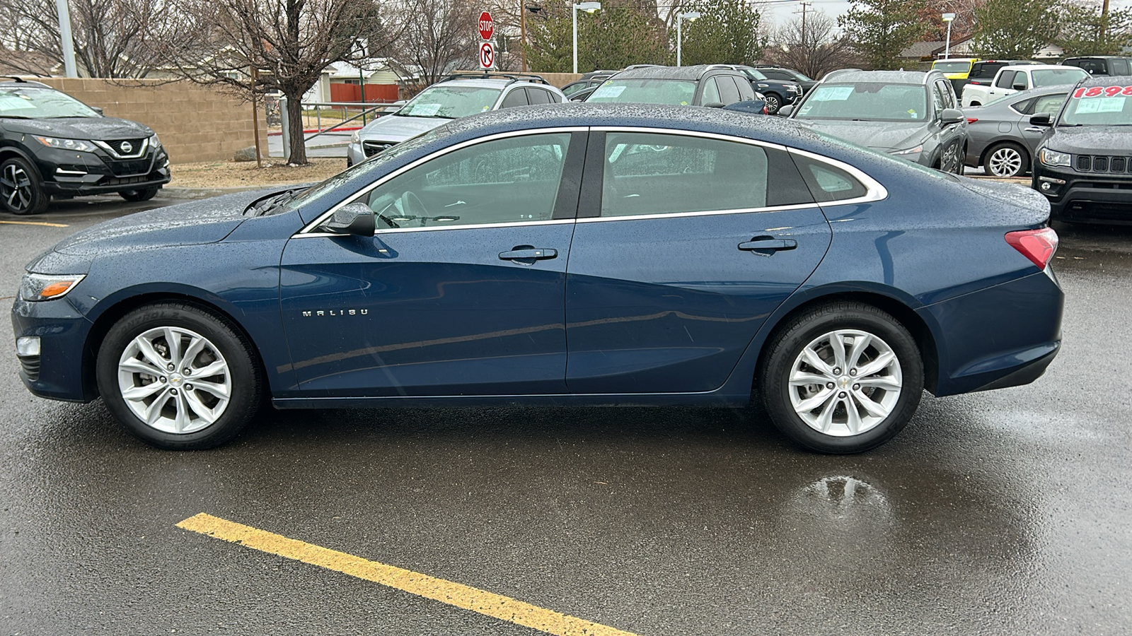 2022 Chevrolet Malibu LT 2